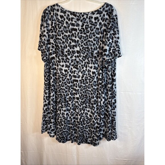 Jollie Lovin Animal Print Short Sleeve T Shirt Size 5X Preowned - Picture 9 of 10